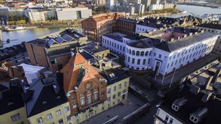 Alumnien kampusretki Siltavuorenpenkereelle