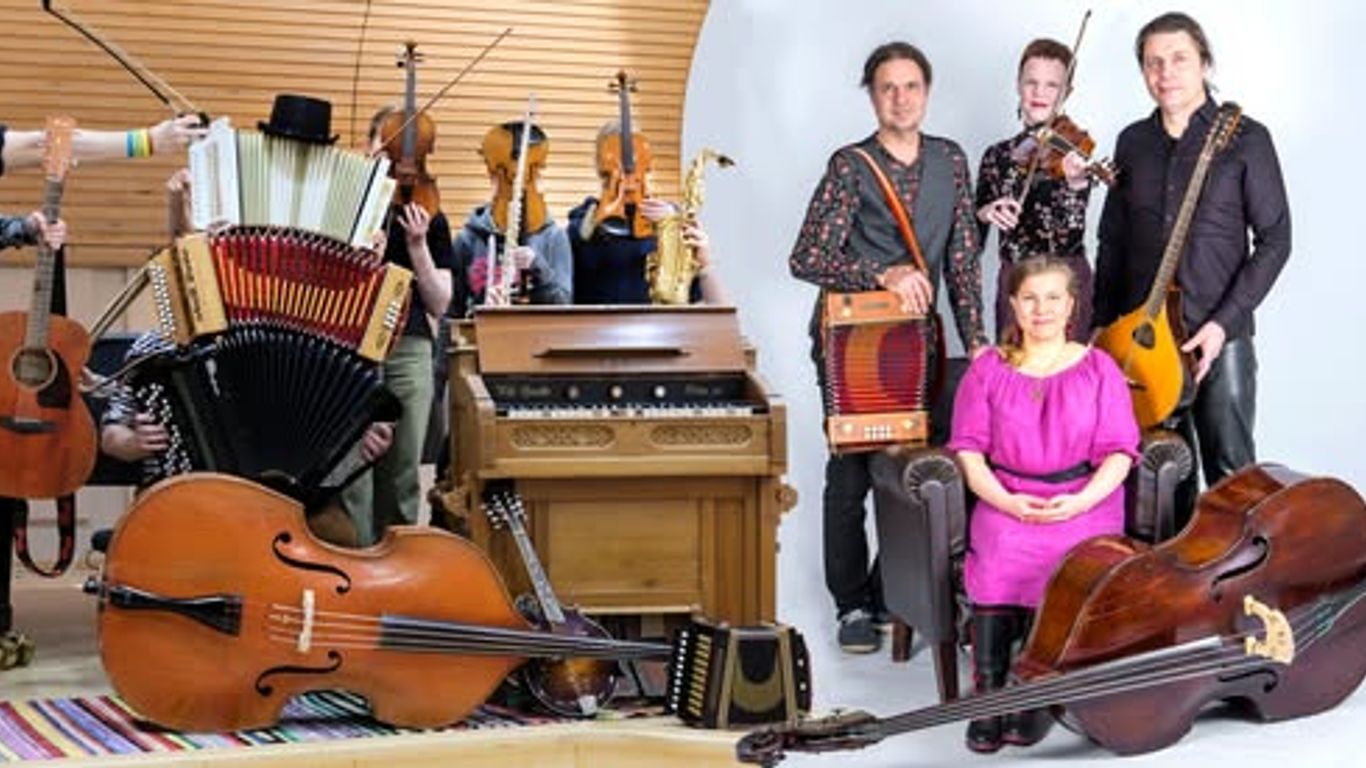 Folk Band Thalamus & Rimun kamut Ö-talolla