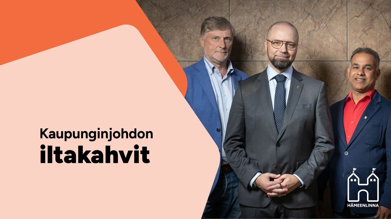 Vasemmalta oikealle: Kaupunginvaltuuston puheenjoh