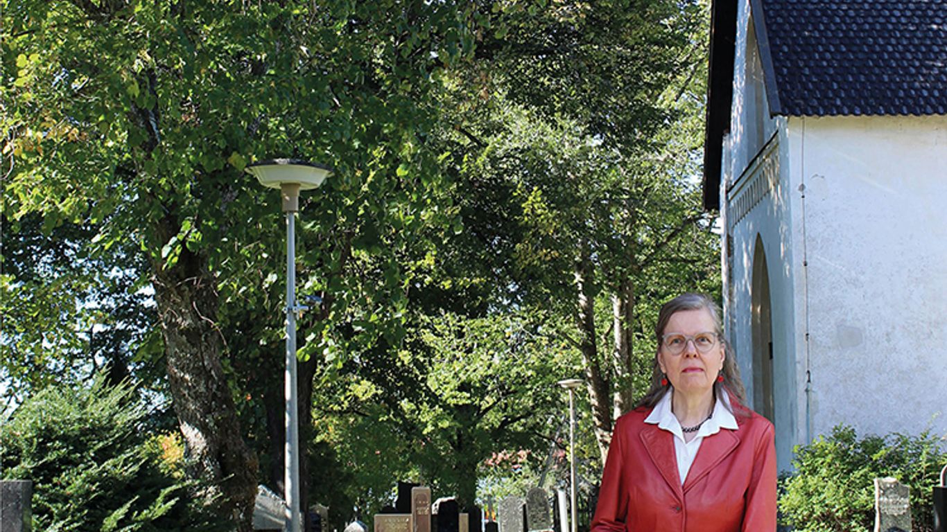 Heljä Linna hautausmaalla