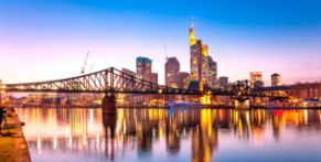 Idi noćnim autobusom od Berlina do Frankfurta Idi noćnim autobusom do Frankfurta
