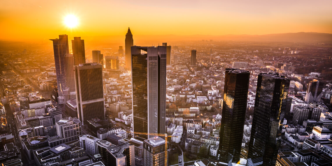 Entdecke Frankfurt mit dem Fernbus Reise günstig mit dem Fernbus in das Frankfurt Rhein-Main Gebiet