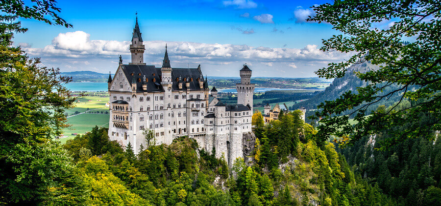 Visitez les châteaux majestueux de Ludwig II Voyages en bus au château de Neuschwanstein dans l'Allgäu