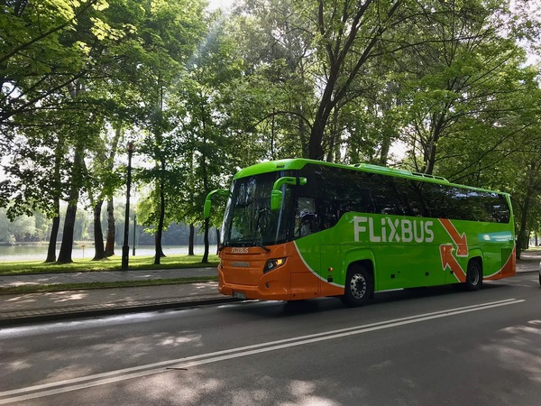 FlixBus testuje wodorowe autobusy dalekobieżne i zapowiada 100% neutralność dla środowiska do 2030 roku FlixBus testuje wodorowe autobusy dalekobieżne i zapowiada 100% neutralność dla środowiska do 2030 roku