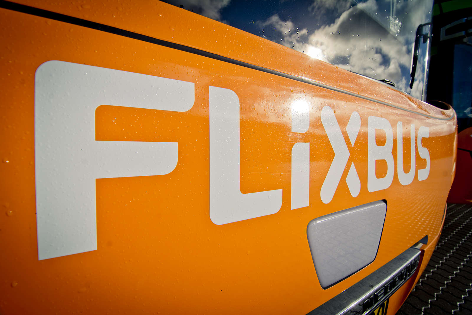 FlixBus tilføjer forbindelser gennem nyt salgssamarbejde FlixBus tilføjer forbindelser gennem nyt salgssamarbejde