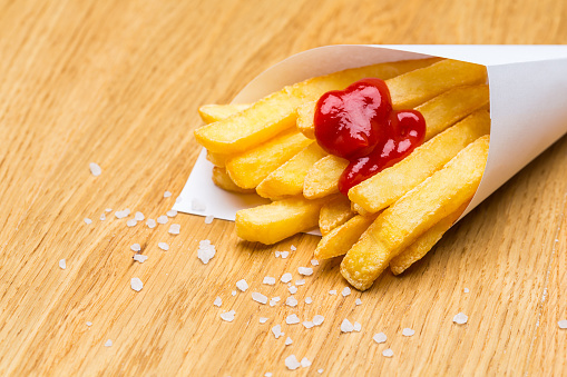 Pommes mit Ketchup Pommes mit Ketchup