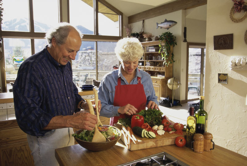 Paar kocht gemeinsam Paar kocht gemeinsam
