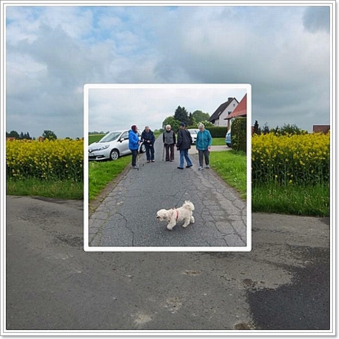 Mitglieder und Ursel mit Hund Mitglieder und Ursel mit Hund