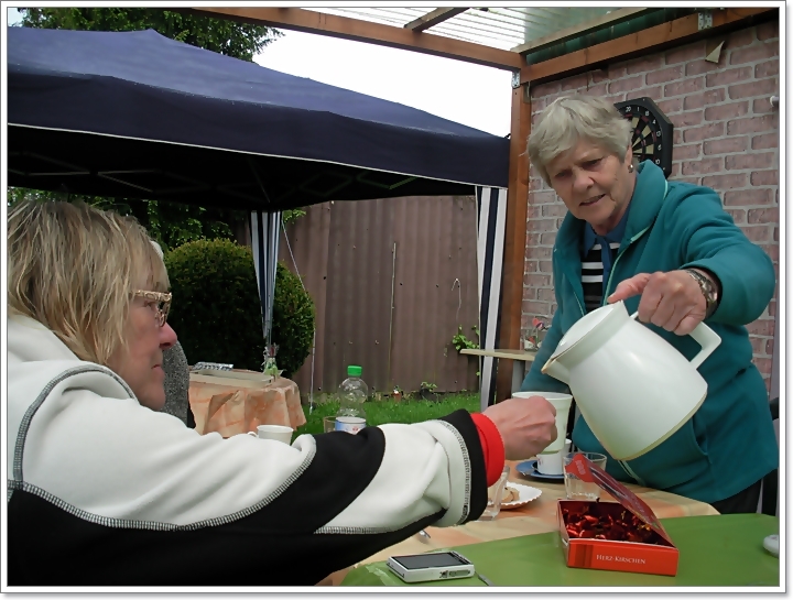 Evi und Ursel Evi und Ursel