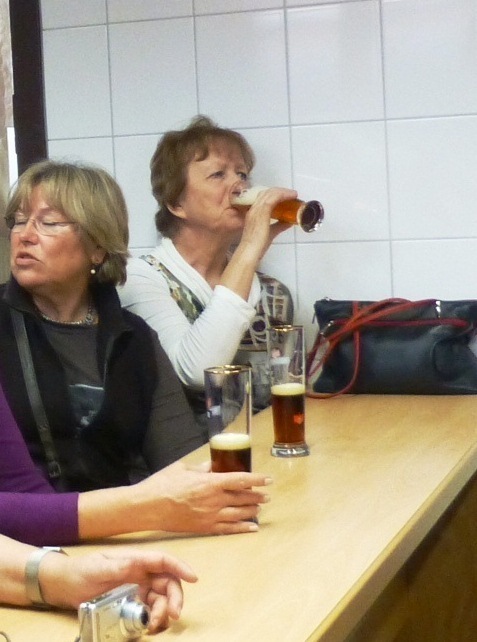 es läuft, das Bier es läuft, das Bier