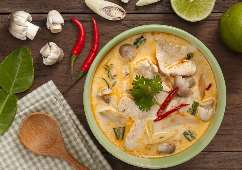 Thailändische Hühnersuppe Thailändische Hühnersuppe