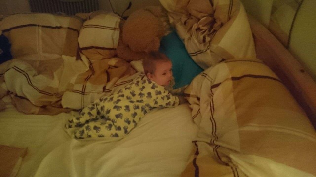 Zoey im Bett Zoey im Bett