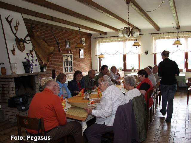 Im Restaurant - Pagasus-169 Im Restaurant - Pagasus-169