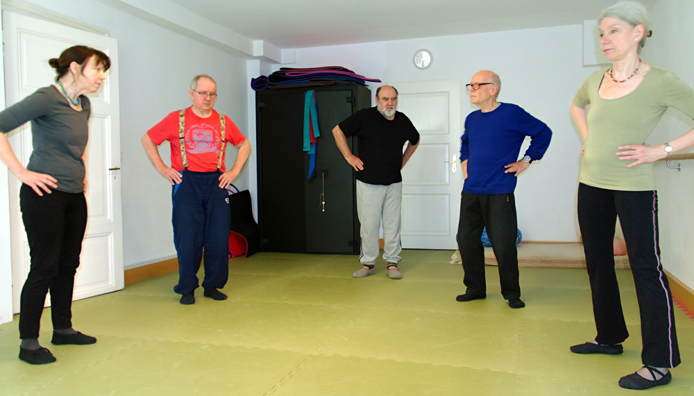 Selbsthilfegruppe Parkinson beim Qi Gong Selbsthilfegruppe Parkinson beim Qi Gong
