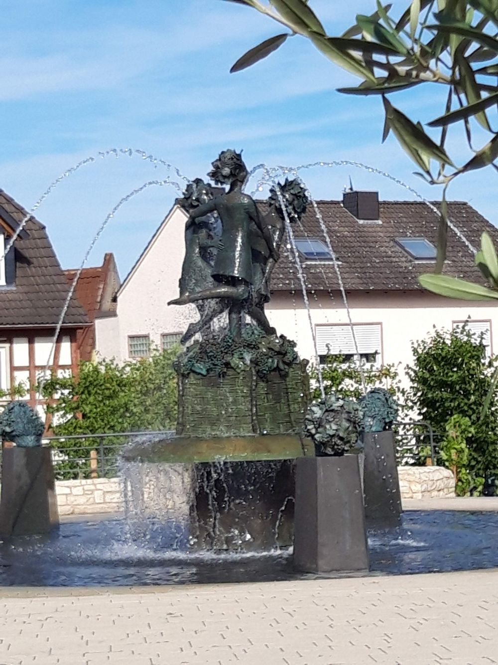 DreiGrazienBrunnen_Rose56 DreiGrazienBrunnen_Rose56