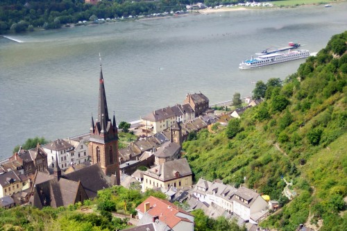 Unter uns liegt Lorchhausen Unter uns liegt Lorchhausen