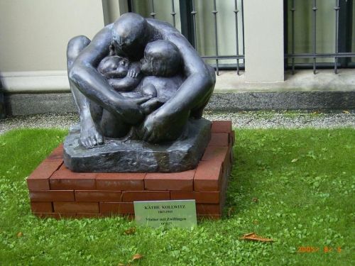 Mutter mit Zillingen Mutter mit Zillingen