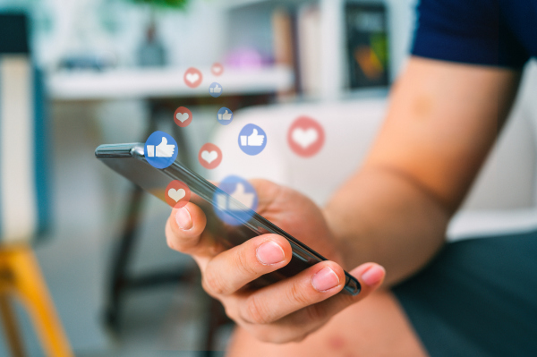 Likes bei Facebook, die aus dem Handy kommen Likes bei Facebook, die aus dem Handy kommen