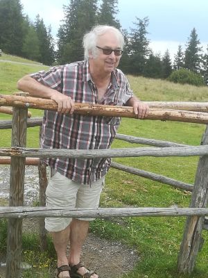 Peter hinter Gitter Peter hinter Gitter