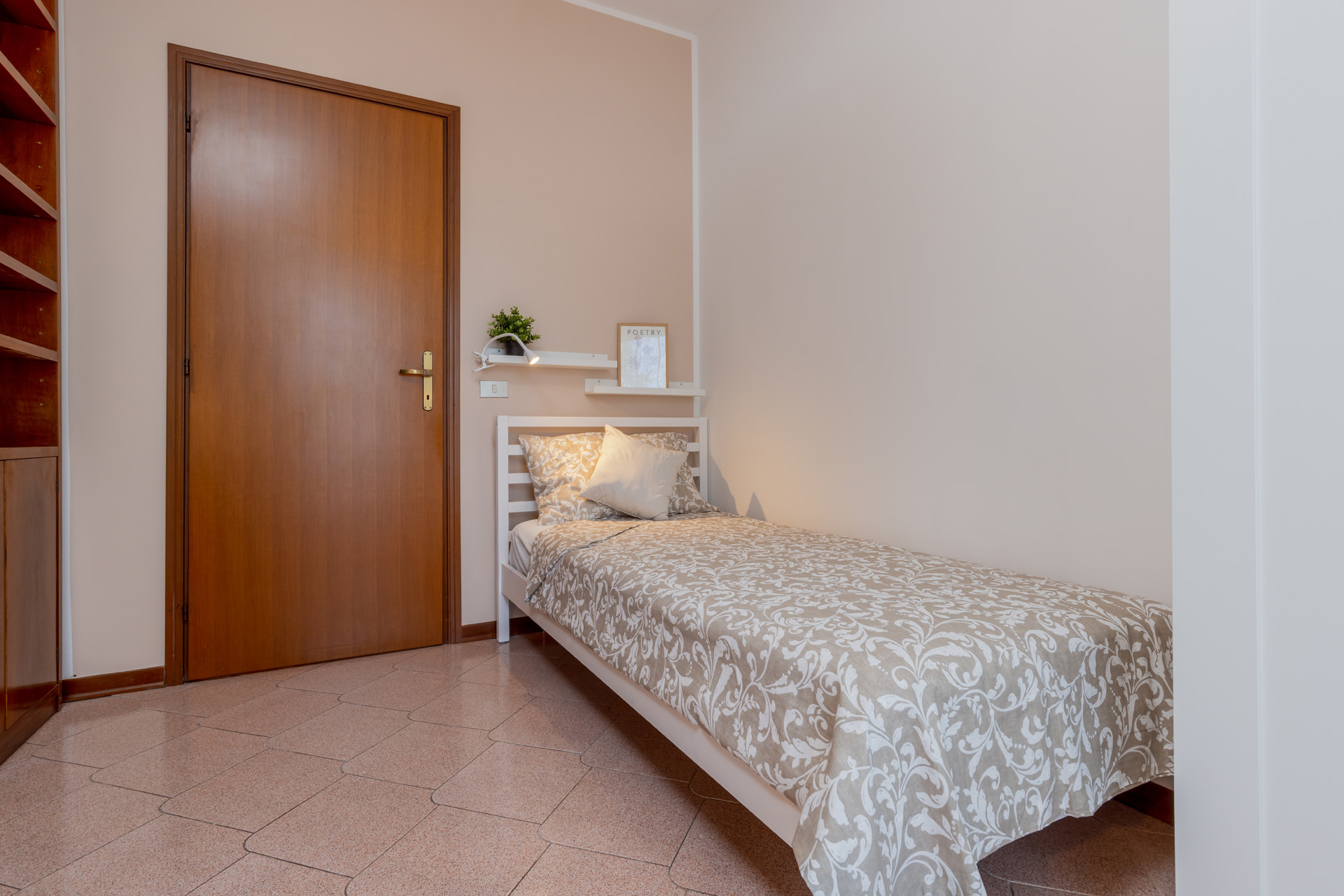 1. LIGUSTRELLO