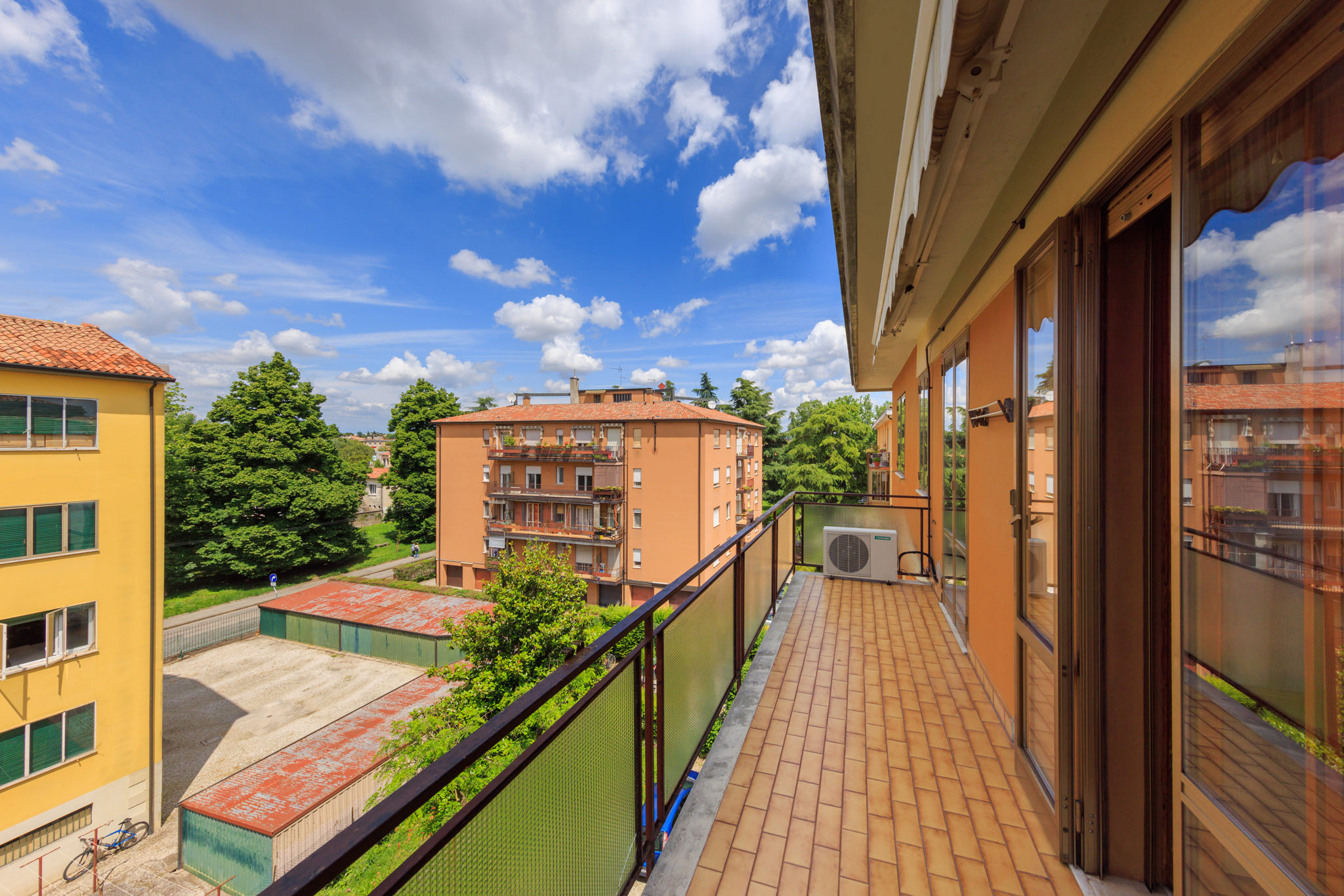1.2 LIGUSTRELLO