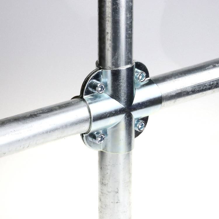 RACCORDS, PLATINES ET ÉQUERRES DE FIXATION