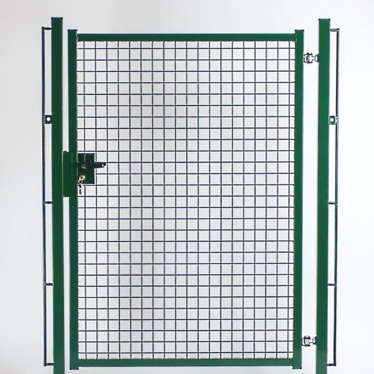 Pedestrian Standard green gate The robust gate