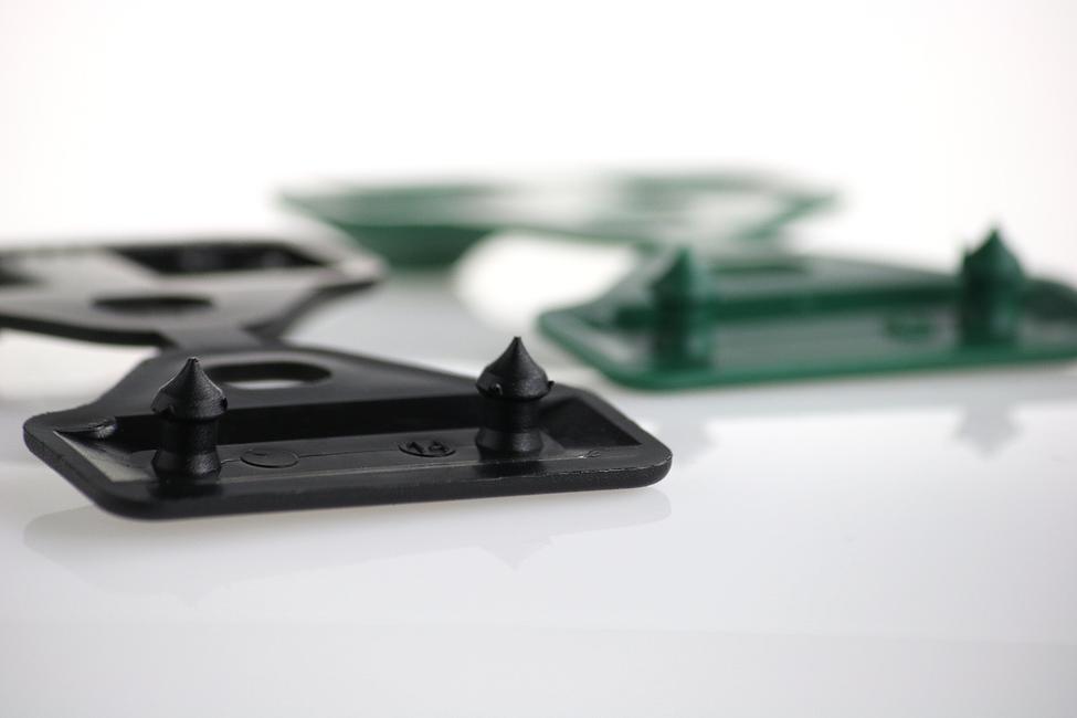 2 pin black butterfly clips For screening and shading mesh installation