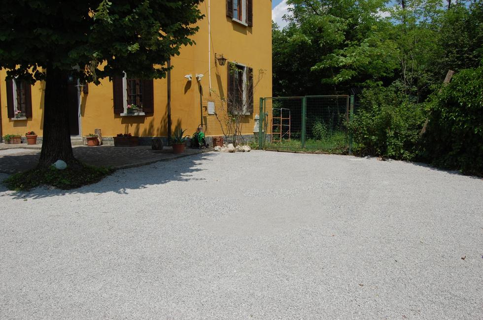 Gravel Lock The solution for car parks and gravel paths
