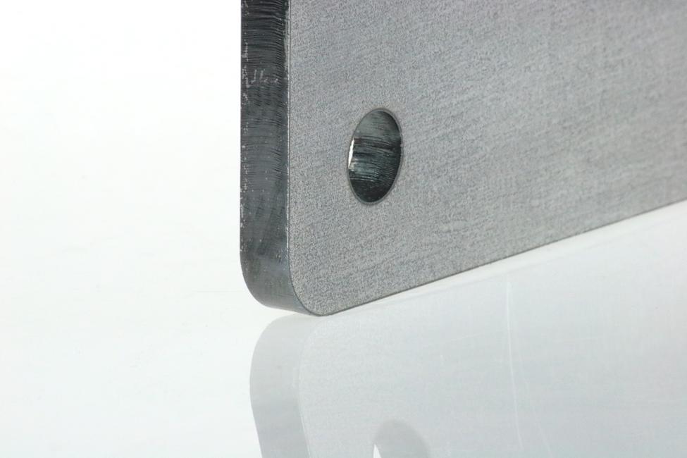 Platine de fixation à 4 trous La platine plus grande, forte et design