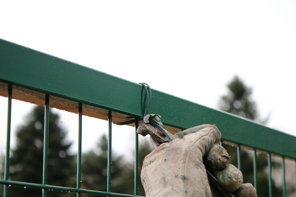 Green PVC coated tying wire Ø 1.5 The branded green tying wire