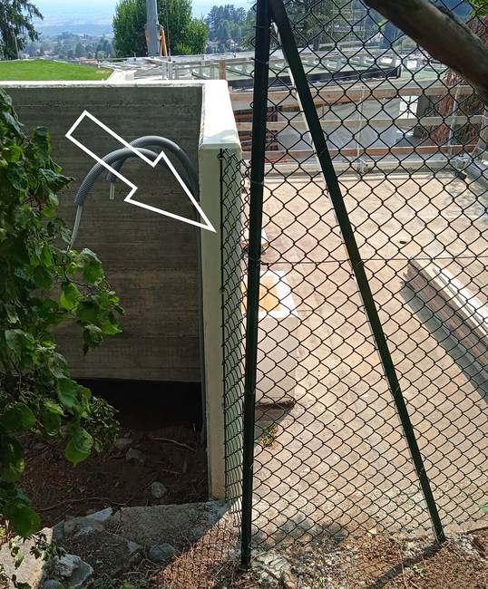 Barre verte Pour fixer votre clôture à un mur