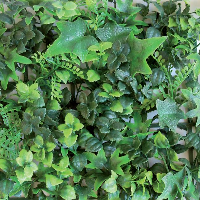 Divy Saltus Undergrowth synthetic hedge in interlocking modules