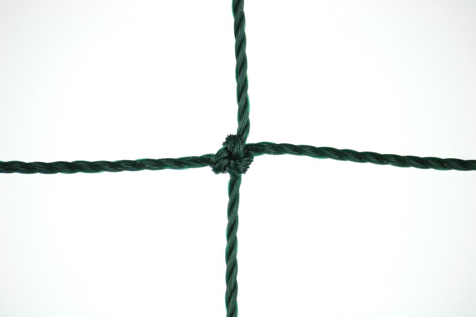 Filet polyéthylène 130x130 standard Le filet économique pour terrains de football