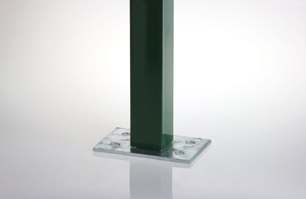 Piastra a tassellare zincata quadra 60 Per tassellare su muretto i piantoni dei cancelli e profili quadri sezione 60x60 mm