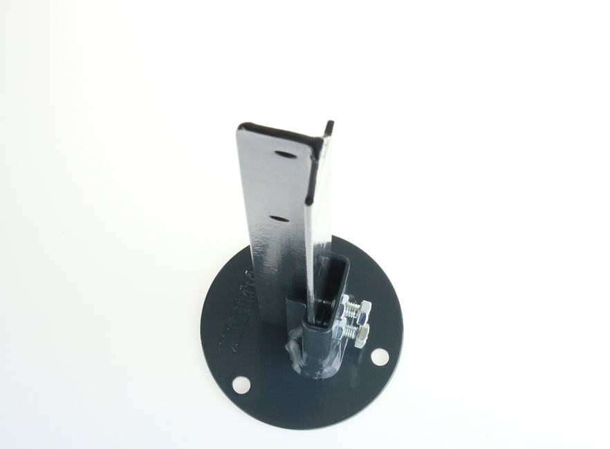 Platine de fixation grise pour poteau T 30 Pour fixer les poteaux à T sur muret avec classe