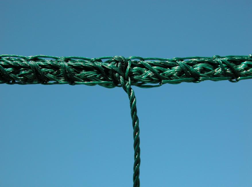 Light duty polyethylene net 130x130 The cost-effective soccer mesh