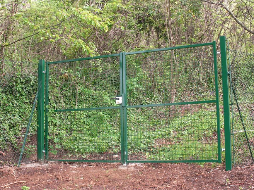 Portail standard vert 2 battants Le portail robuste