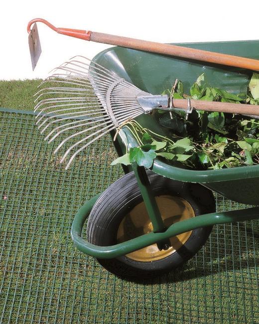 Quadra 20 Extra protection for mesh fencing and gates