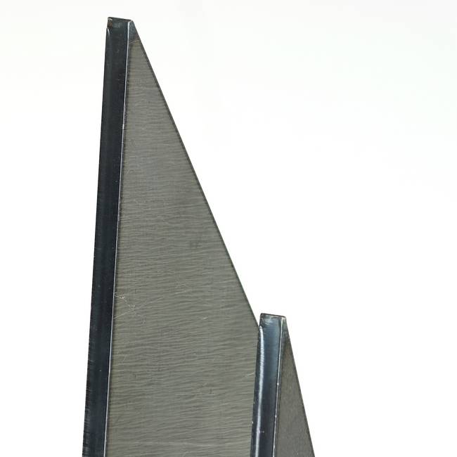 Reinforcement triangular bolt The triangular bolt to reinforce the posts