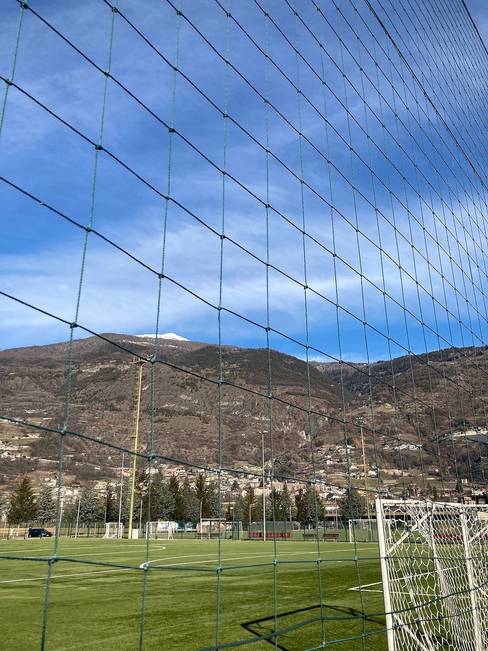 Recycled polyethylene net 130x130 The robust, affordable and sustainable sports net
