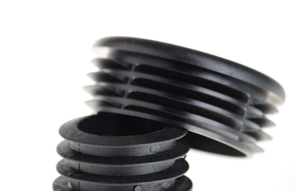 Round caps For pipes