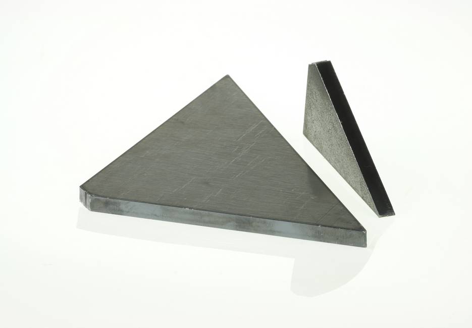 Saetta di rinforzo Il fazzoletto triangolare per rinforzare i pali