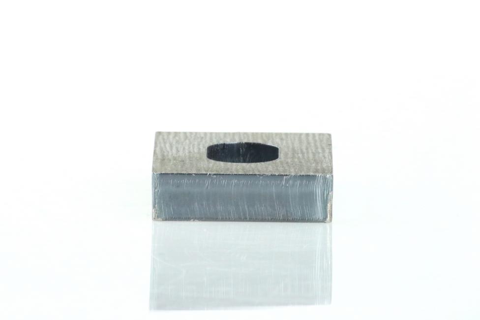 Bracket with 1 slotted hole The universal bracket for brace bar