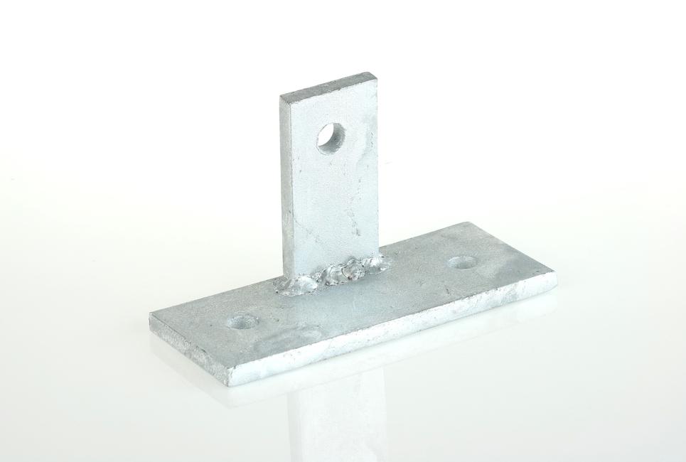 Support plate for sport facilities brace bar To bolt sport facilities brace bars to a sloping wall