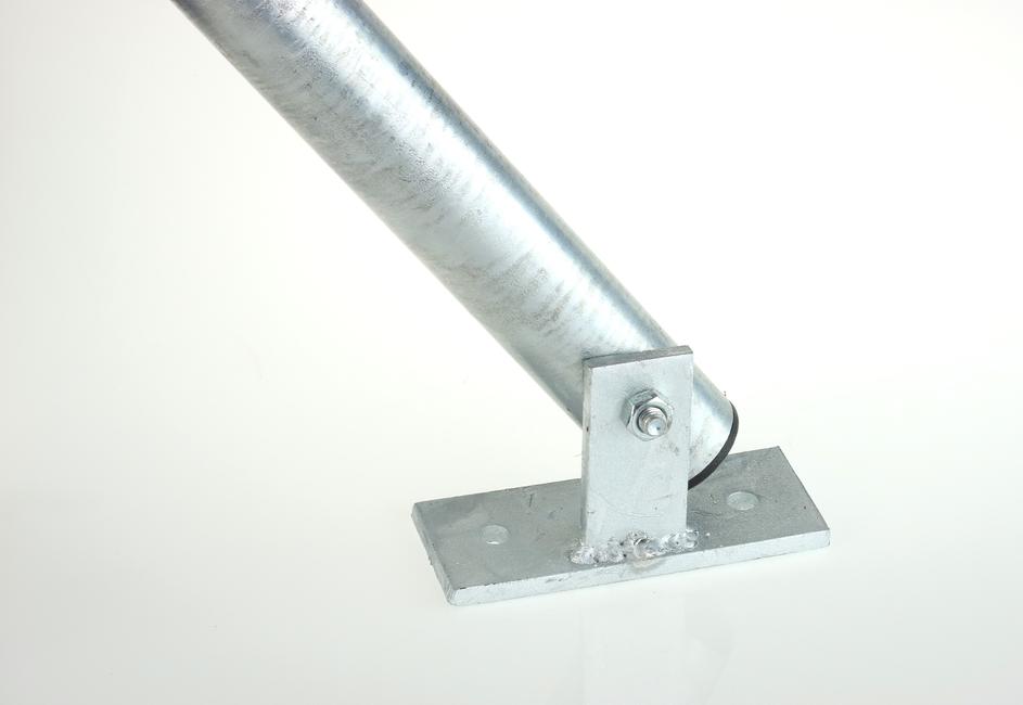 Support plate for sport facilities brace bar To bolt sport facilities brace bars to a sloping wall