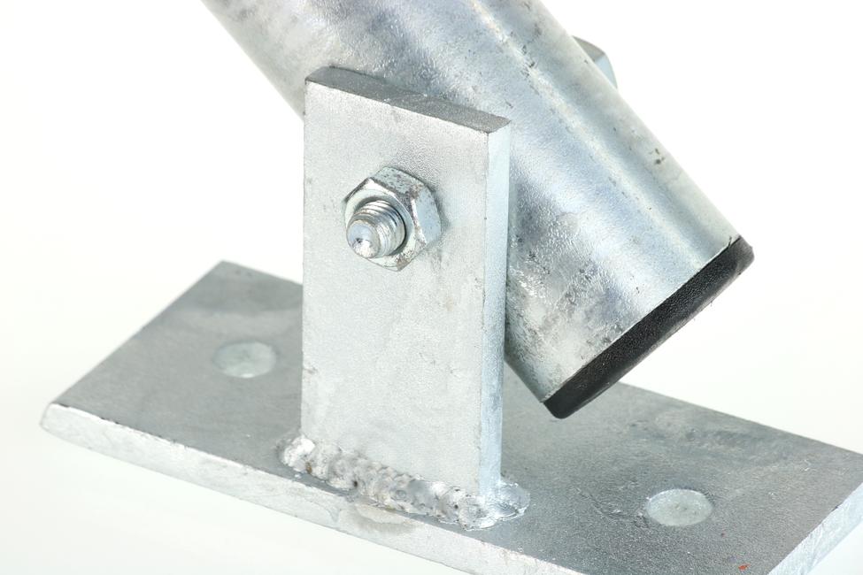 Support plate for sport facilities brace bar To bolt sport facilities brace bars to a sloping wall