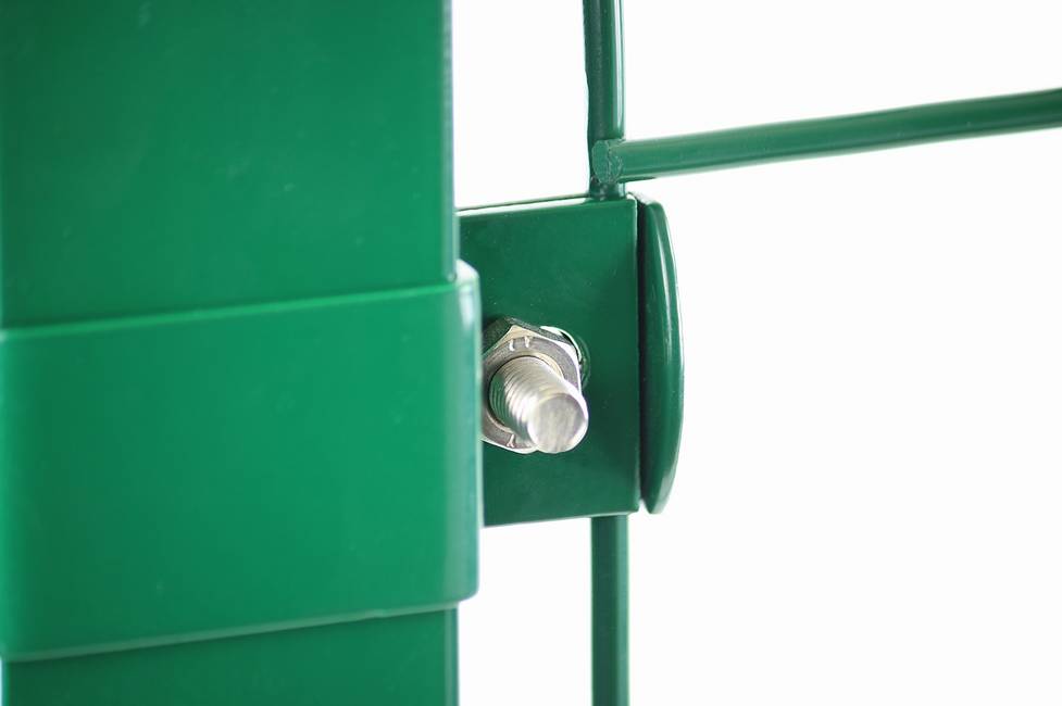 Single square clamp fixing kit 50x50 green The starting fixing for the Medium 2000 system