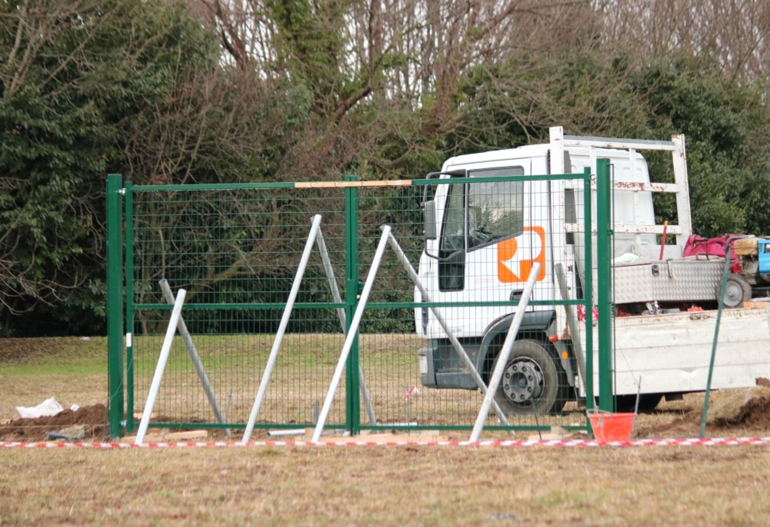 Comment installer un portail à deux battants