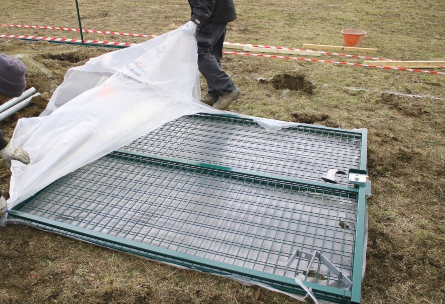 Comment installer un portail à deux battants